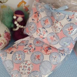 MINI ALMOFADINHA DE ERVAS SECAS E ÓLEO ESSENCIAL